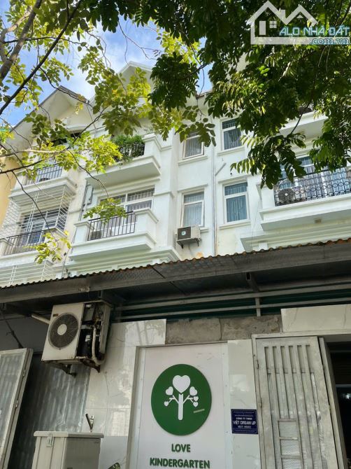 Bán nhà MP KĐT Vinaconex3, N.T.Liêm. DT 90m x4,5 tầng.SĐCC. Giá 31 tỷ.