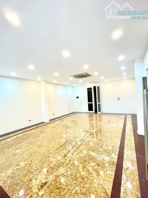 Tòa VP VIP Mặt phố Lê Trọng Tấn Thành Xuân Sổ A4 182m, 8 tầng MT5m6 Giá 110 tỷ
