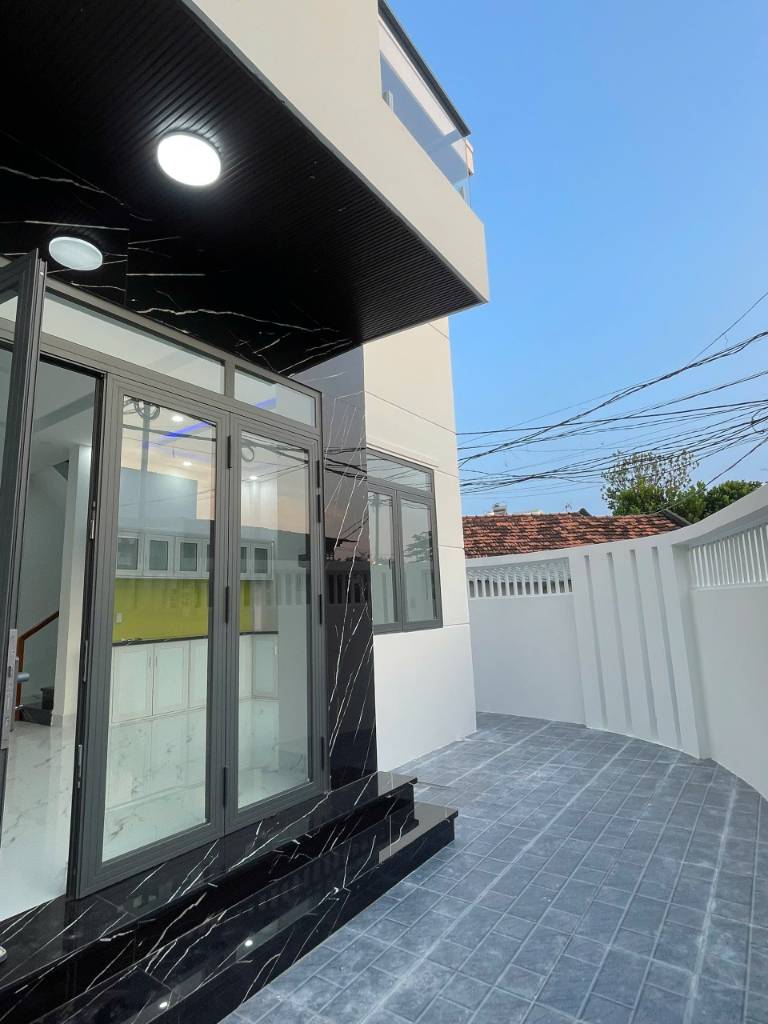 BÁN CĂN GÓC 2 TẦNG CẠNH SUN GROUP, TRUNG TÂM HÀNH CHÍNH KHÁNH HÒA, NAM NHA TRANG