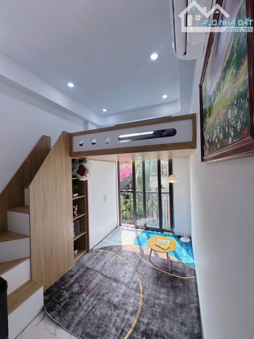 Bán toà CHDV Thịnh Quang ngõ thông 3 gác gần HV Ngân hàng, sổ vuông 50m2*6T 10P KK, PCCC