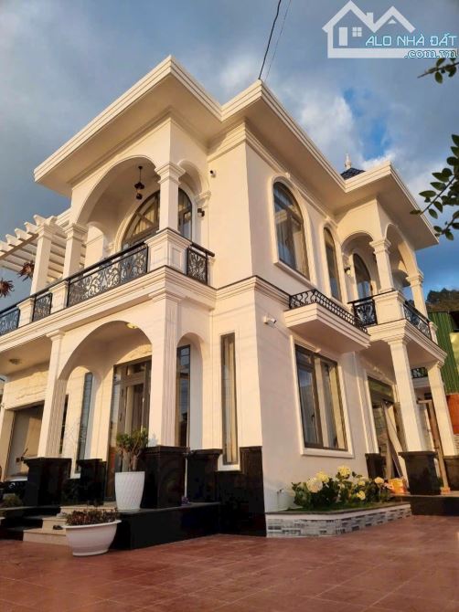 SIÊU PHẨM Biệt Thự 2 MẶT TIỀN GIÁ ĐẦU TƯ RẺ HƠN THỊ TRƯỜNG CHỈ HƠN 8 TỶ 218m² (cực hiếm)