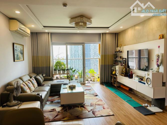 Cần bán chung cư The K Park 68m2, 2 ngủ, 2 vs, nội thất vip chỉ 4.X tỷ