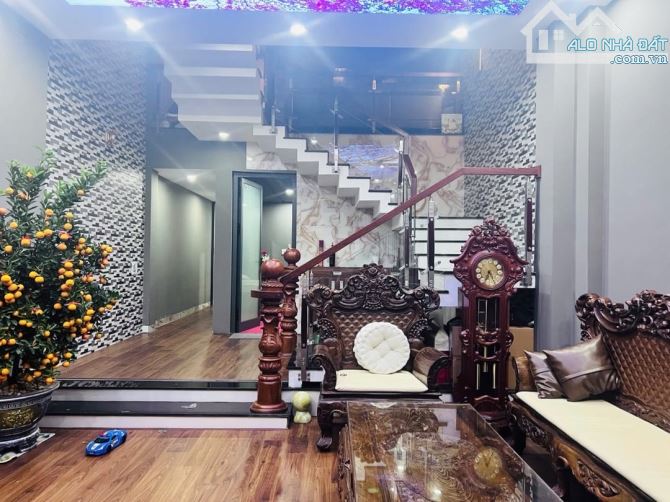 Продаётся дом, 105 м², Cẩm Lệ