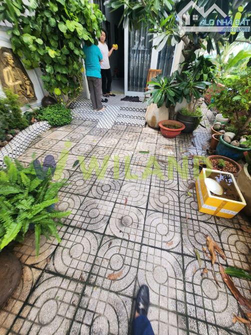 BÁN BIỆT THỤ TRẦN PHÚ CÁCH BIỂN 50M NGANG TRÊN 9M VUÔNG VỨC GIÁ 23 TỶ