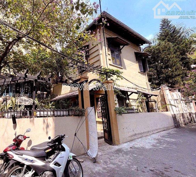 Bán biệt thự mặt tiền Võ Văn Tần, Quận 3, 270,5m² đất, hẻm ô tô, giá 150 tỷ