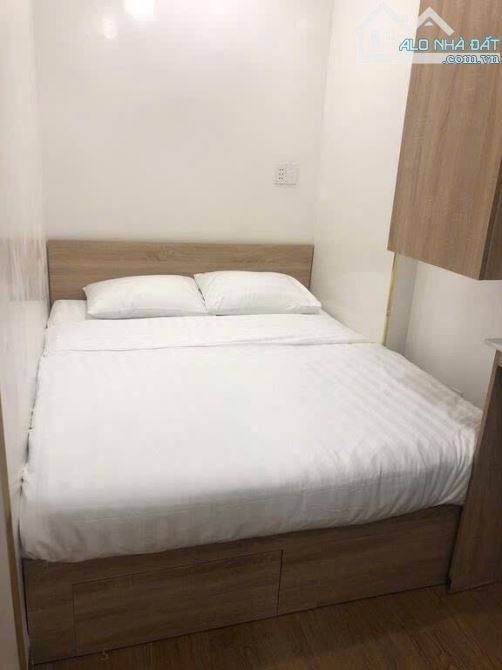 Bán gấp căn hộ dịch vụ 25 phòng ở Cống Quỳnh giá 13,8 tỷ