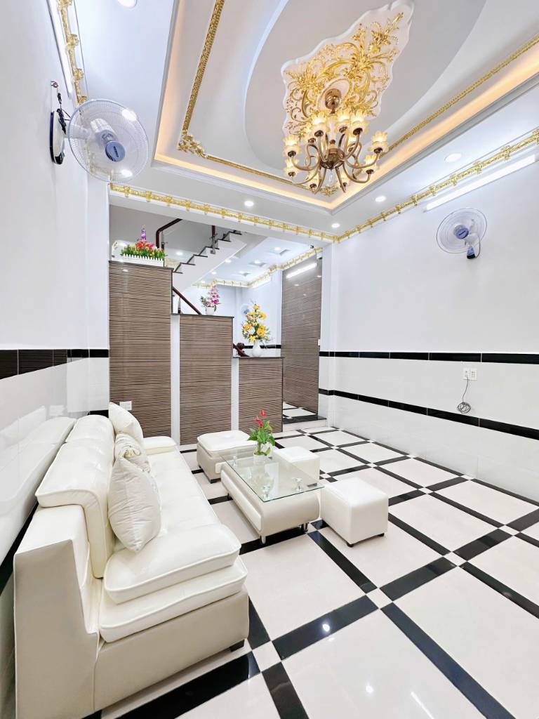 Bán nhà hẻm 135 Gò Xoài, Bình Hưng Hòa dt 40m2, 3 lầu , 4pn,3wc, sân thượng giá 5,97 tỷ