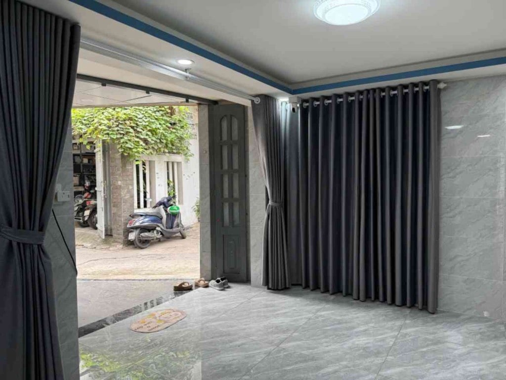 Bán nhà Đoàn Giỏi, Tân Sơn Nhì, dt 48m2 nở hậu, hẽm xe hơi chỉ 5.6 tỷ