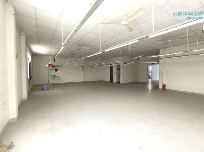 Nhà Xưởng 2 Tầng Mặt Tiền Tân Hiệp - Dương Công Khi 15x30M - Full Thổ Xưởng 19 tỷ hơn tl
