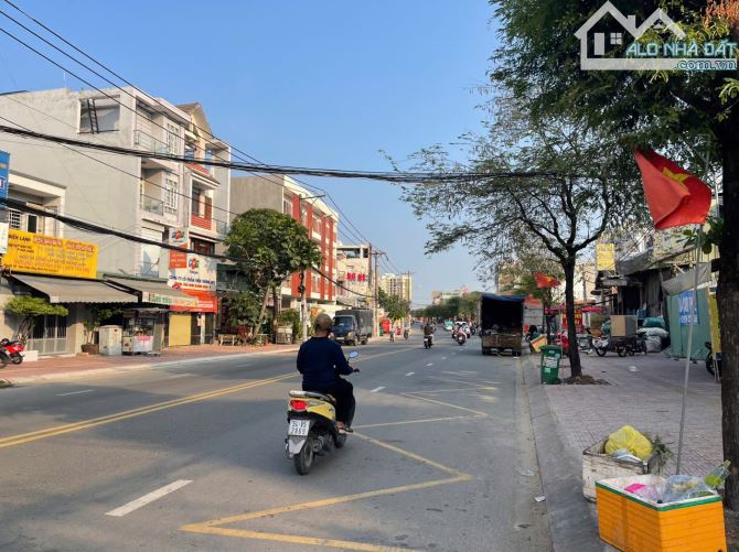 CCHDV MAN THIỆN Q9- HXH NÉ NHAU- 3 TẦNG 8 PHÒNG- DÒNG TIỀN 32TR/THÁNG- 8,X TỶ