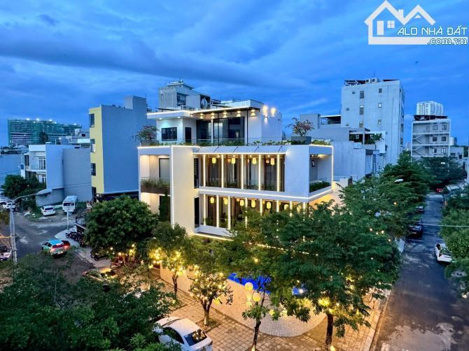 - Bán Vila 4 tầng 2 mt đường Trường Thi 2, Hải Châu, DT 194M2 – Giá 35 Tỷ TL