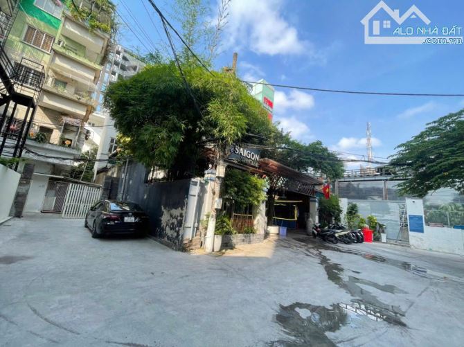 Biệt Thự Góc 2 MT Hai Bà Trưng P6 Q3, gàn Hồ Con Rùa - DT 15x28 Hầm 3 Tầng, HĐT 10.000$/th