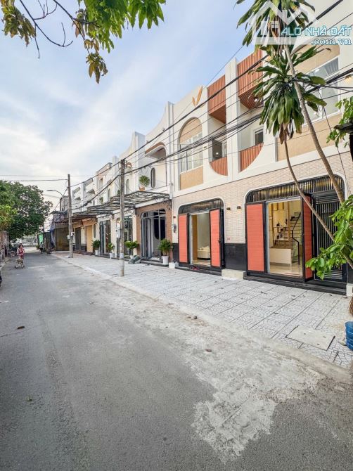 bán nhà hẻm 122 đường nguyễn thông, bình thuỷ cần thơ, trệt lầu, giá 2.59 Tỷ