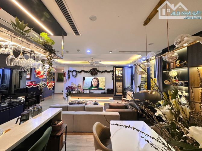 BÁN CĂN HỘ NGOẠI GIAO ĐOÀN- TÂY HỒ - CĂN GÓC 3 PN- SỔ ĐỎ LÂU DÀI- TẦNG CAO- VIEW ĐẸP