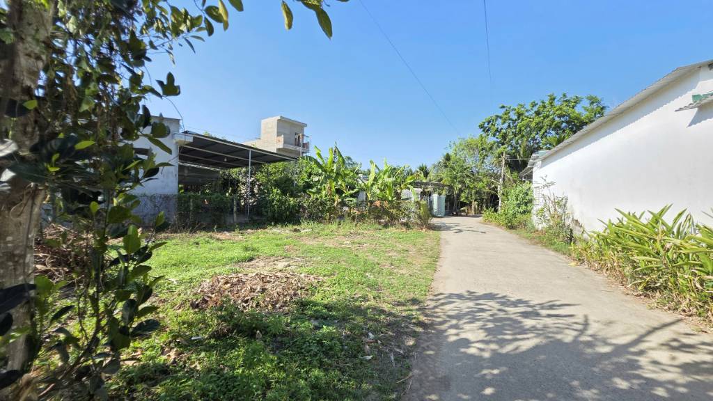 Bán đất gần Võ Nguyên Giáp, đất thổ cư đẹp, đường 2 oto, cách trung tâm Nha Trang 8km