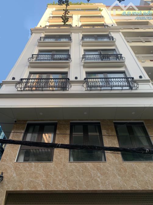 Bán Tòa CCMN Dòng Tiền Cực Đỉnh Phố Lạc Long Quân, HN DT 79m2 x 17P. Giá Rẻ.