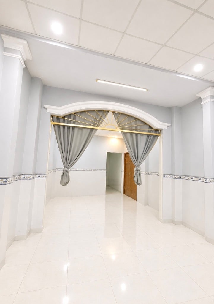 Chủ bán gấp nhà Hương Lộ 2 Bình Tân, DT 83m2, sát hẻm xe tải 7m, hạ nhiệt 200tr chỉ 3.6 tỷ