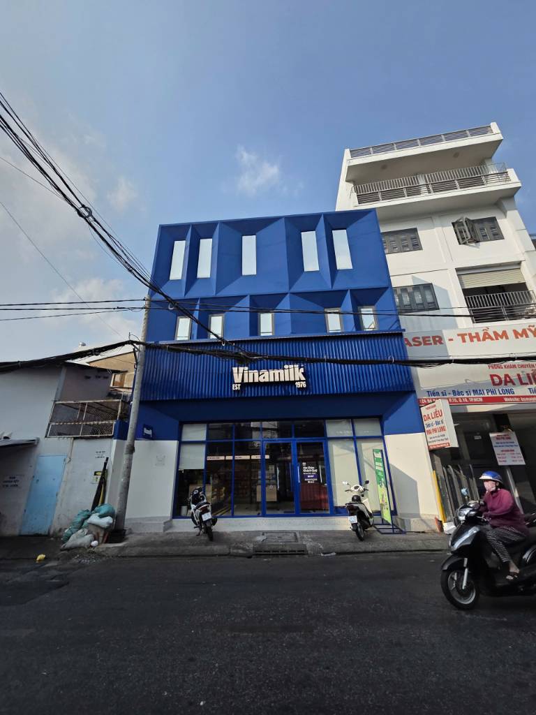 Bán nhà mặt tiền Hồ Bá Kiện Quận 10, ngang 8m HDT 40tr/tháng, chỉ nhỉnh 16 tỷ
