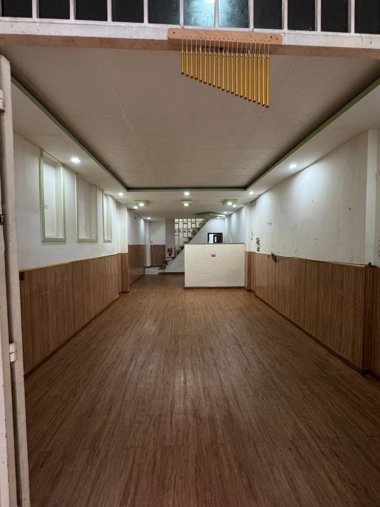 Bán nhà Nguyễn Sơn, Tân Phú, dt 50m2, ngay big C, nở hậu, bán rẻ 4,2 tỷ còn bớt
