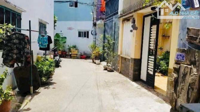 Bán nhà dt ngang đến 5.5x19m Thống Nhất P16. Giá chỉ 7ti4 thương lượng
