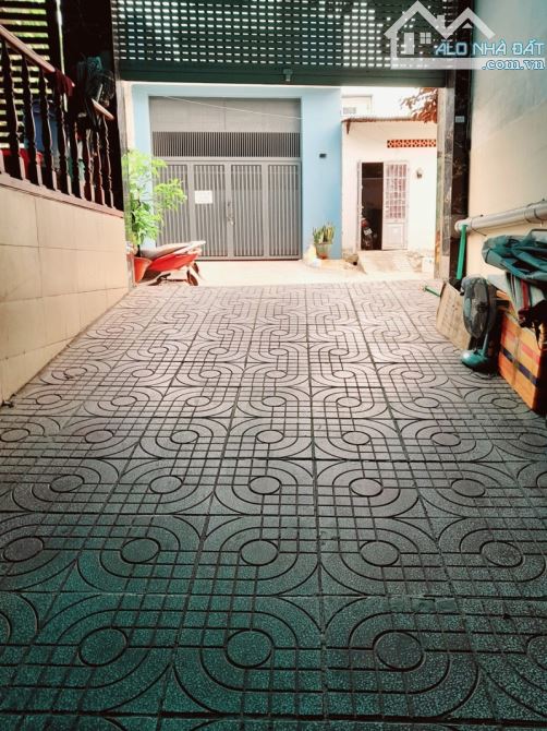 CHDV Đường 449 – dt 445m² – 1 hầm 5 tầng – 60 phòng – 2.2 tỷ/năm