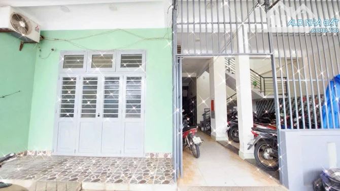 RỘNG 250M - 2 TẦNG 23 PHÒNG - BÊN CẠNH LÀNG ĐẠI HỌC