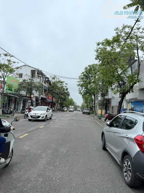 Biệt thự 2 tầng Mặt Tiền Điện Biên Phủ KV Kinh Doanh - DT:240m2 ngang 8,5m