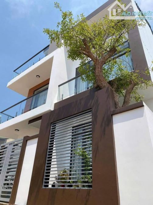 VILLA ĐẸP SỔ HOÀN CÔNG CÓ KHÔNG GIAN XANH ĐẬM CHẤT NGHĨ DƯỠNG P8 ĐÀ LẠT