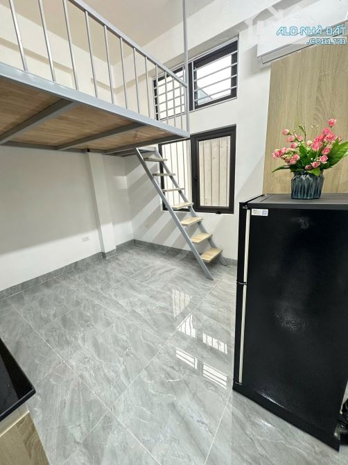 Bán CCMN Lô góc view hồ Mậu Lương ,58/75m2 5 tầng 16pkk ,giá 16,5 tỷ có thương lượng .