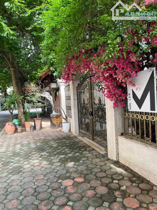 Biệt thự phân lô VIP bảo vệ 24/7 Phố Minh Khai Hai Bà Trưng 150m2 Mt 10m 5 Tầng Ở yên tĩnh