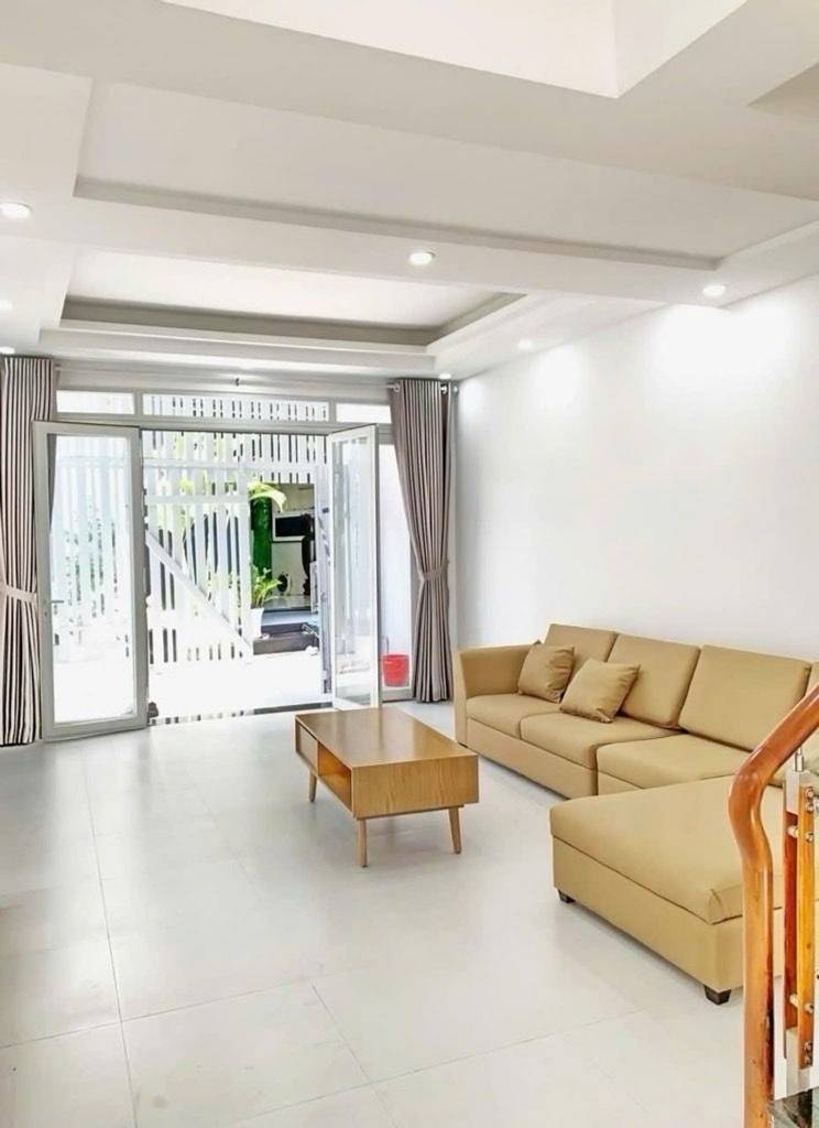 BÁN NHÀ HUỲNH TẤN PHÁT, QUẬN 7, DT 4X12M, 2 TẦNG, GẦN MẶT TIỀN, CHỈ 5 TỶ 500TR