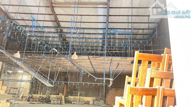 X041 Bán nhà xưởng siêu rẻ đang cho thuê giá trị cao Hơn 100tr / tháng . Với tổng diện tíc