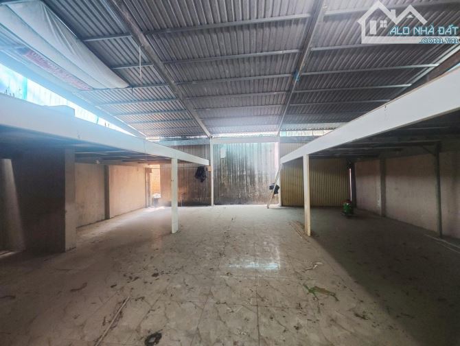 BÁN KHO XƯỞNG MẶT TIỀN THỚI TAM THÔN HÓC MÔN - 300M2 ( 10M X 30M) - 12.95 TỶ