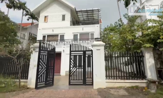 Biệt thự sân vườn Đông Anh 402m mặt tiền 16m thoáng 4 mặt giá 30 tỷ