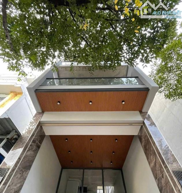 Siêu Hiếm - Tòa Văn Phòng Mặt tiền Trường Sa- 5x25m, Hầm 6 Tầng, HĐ 140triệu, Giá 51 tỷ
