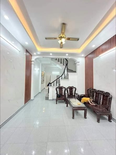 Ngõ Gốc Mít