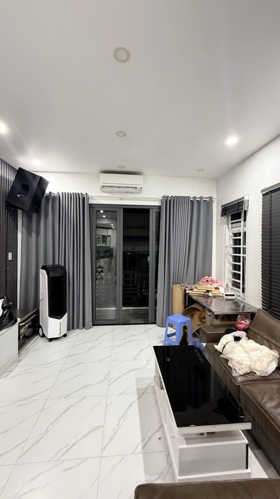 Bán nhà Nguyễn Văn Luông, Quận 6, dt 75m2, 4 Tầng, sổ chính chủ, giá 6,6 tỷ