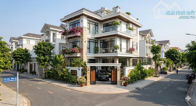 Bán biệt thự mini đường Dương Đức Hiền - 150m2 - 13*12m - 3 tầng - 18 tỷ TL