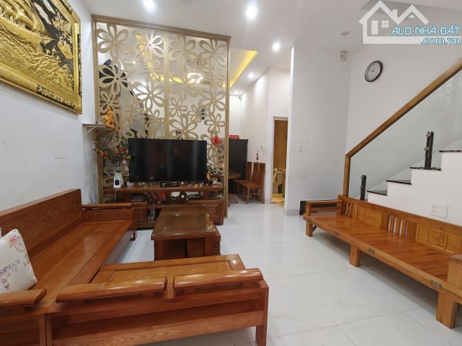 BÁN NHÀ 1 TRỆT 3 LẦU ĐƯỜNG CÔ BẮC, NHÀ ĐẸP VÀO Ở NGAY, ĐÃ HOÀN CÔNG CHỈ 6 TỶ