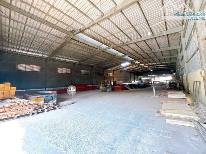 BÁN 3500m2 KHO, NHÀ XƯỞNG P.PHƯỚC TÂN, BIÊN HÒA, ĐỒNG NAI, ĐANG CHO THUÊ 140 TRIỆU/THÁNG