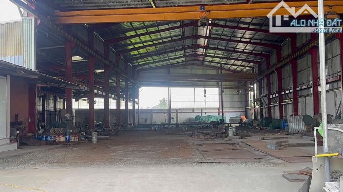 Bán kho 2389m2 có 1300m2 SKC, ngang 22m nở hậu, MT 835D, Long Hoà, Cần Đước, Long An