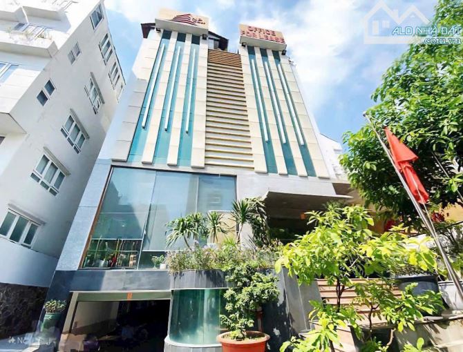 Bán tòa nhà mặt tiền Hai Bà Trưng, Quận 1, 13x25m, Hầm 9 tầng, TN:600tr/tháng, chỉ 350 tỷ