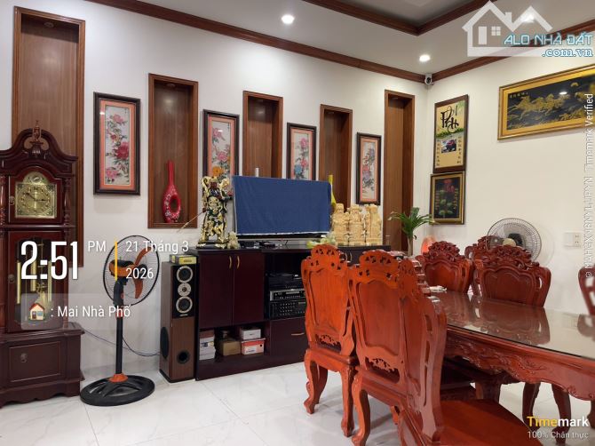biệt thự 3 tầng - tâm huyết chủ nhà - mống sẵn 5 tầng - khu đô thị hòa quỹ.