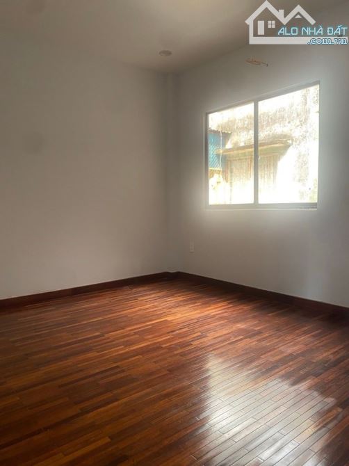 BÁN HỘ CĂN HỘ NGÔ QUYỀN QUẬN 5 - 80m2 - Giá 4ty300