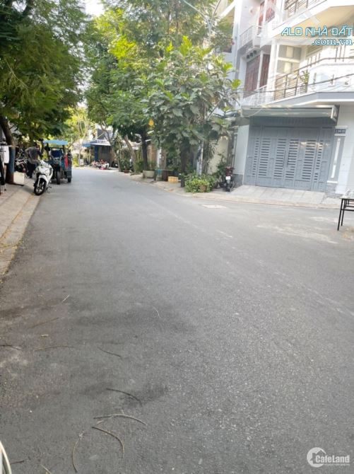 House for sale, 130 m², Thắng Tam