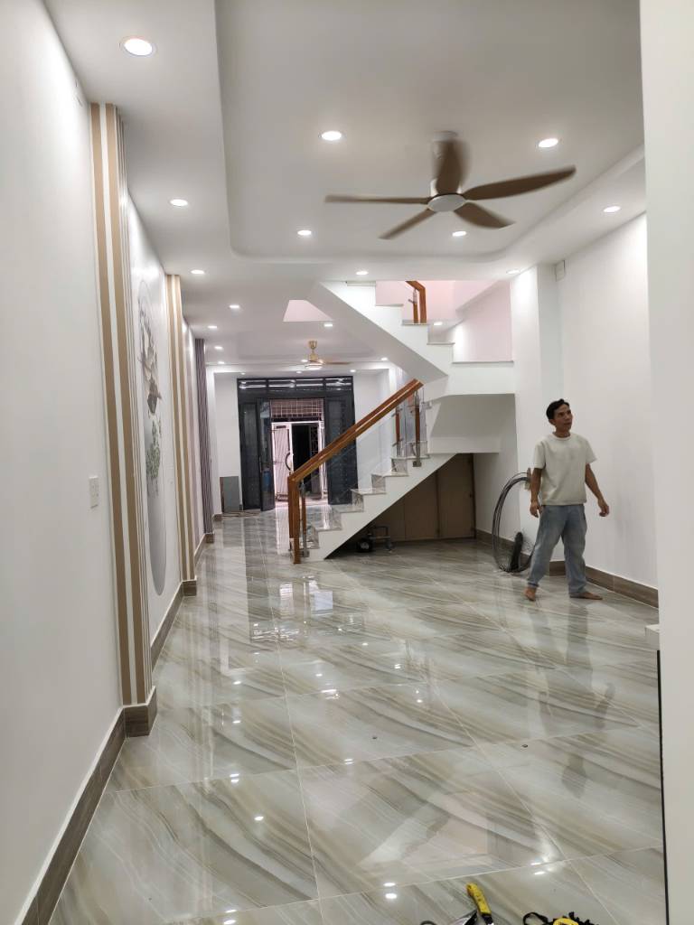 BÁN NHÀ CHÍNH CHỦ VÕ VĂN VÂN BÌNH TÂN, HẺM XE HƠI THÔNG, DIỆN TÍCH 63M2 GIÁ NHỈNH 4 TỶ LỚN