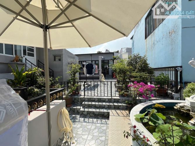Biệt thự sân vườn Nguyễn Trãi, Nguyễn Cư trinh, Quận 1. 400m2