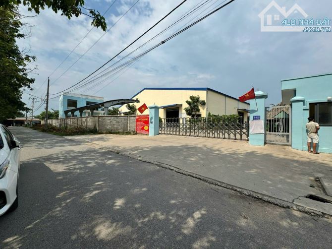 Bán nhà xưởng 1,6hecta tại cụn công nghiệp Tân Uyên, Bình Dương