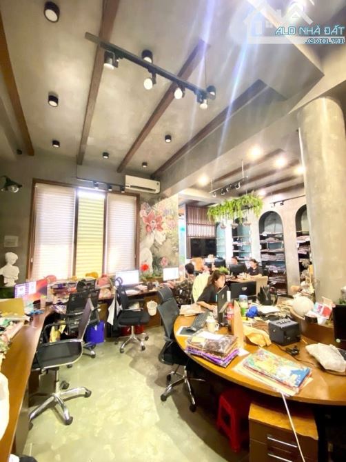 CHỈ 13 TỶ CÓ NGAY BIỆT THỰ – MẶT TIỀN CÔNG VIÊN KDC GIA HÒA – GIÁP BẾN XE QUẬN 8 – Ô TÔ