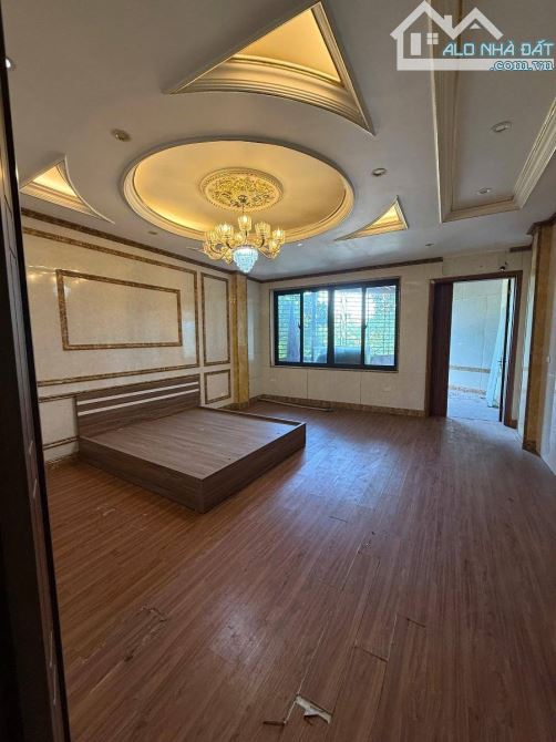 Tòa Văn phòng mặt phố Miếu Đầm Từ Liêm Sổ 144m 6 tầng MT8m Giá 65 tỷ